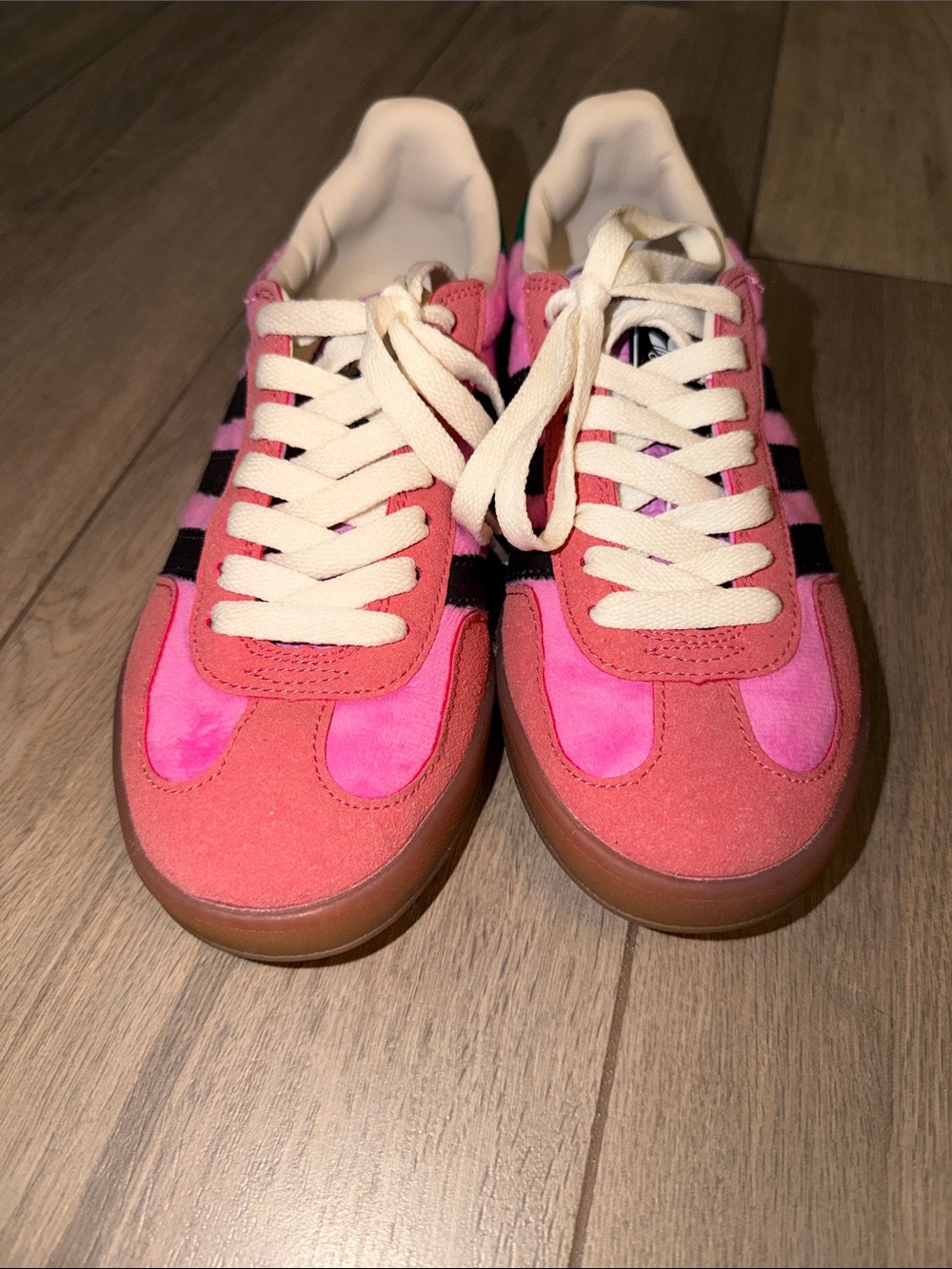 Gucci women’s Pink Suede Sneakers with Green Heel Logo